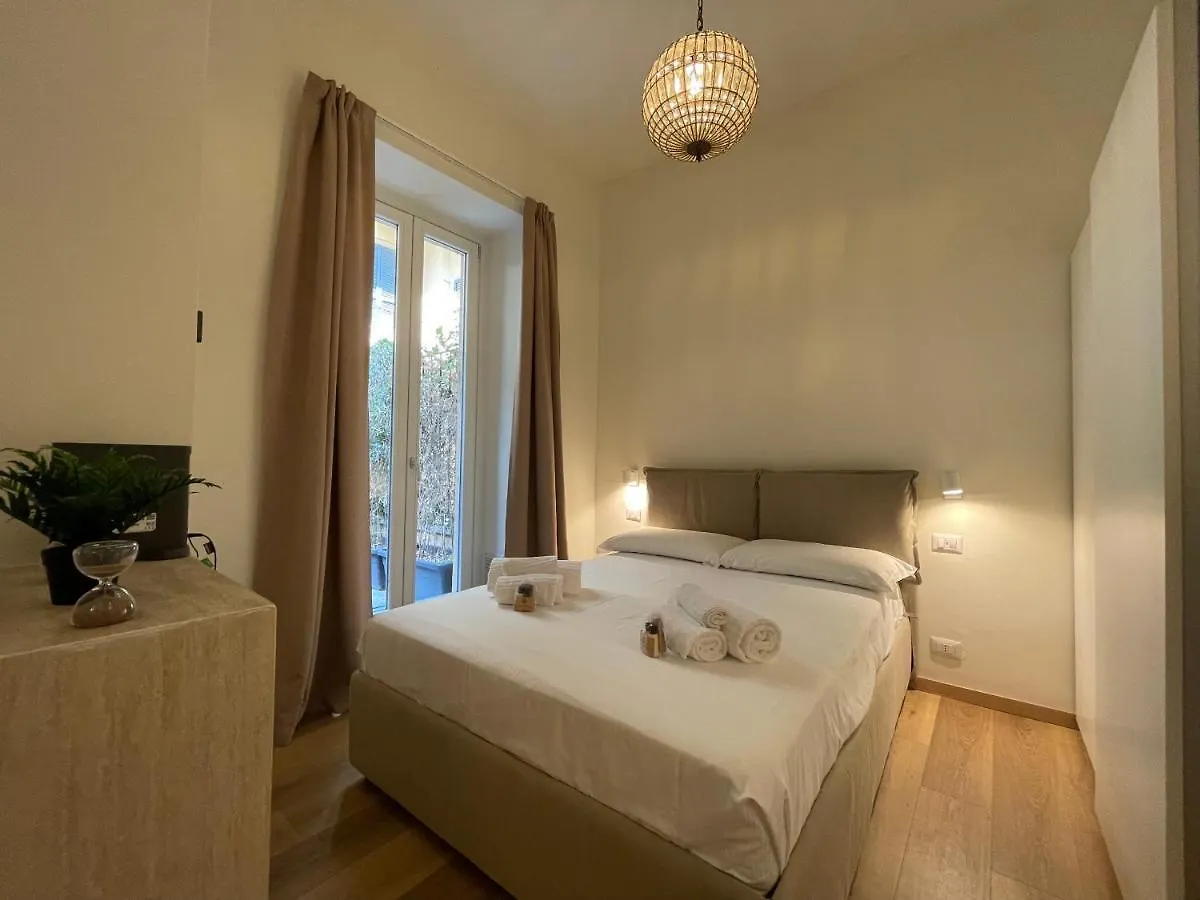 Brera-Centro Nuovo Appartamento Con Cortile Privato Milan Italy