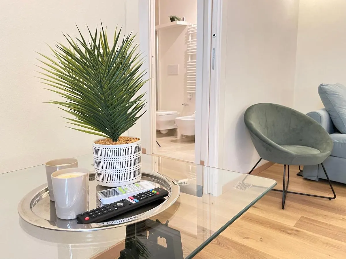 Brera-Centro Nuovo Appartamento Con Cortile Privato Milan