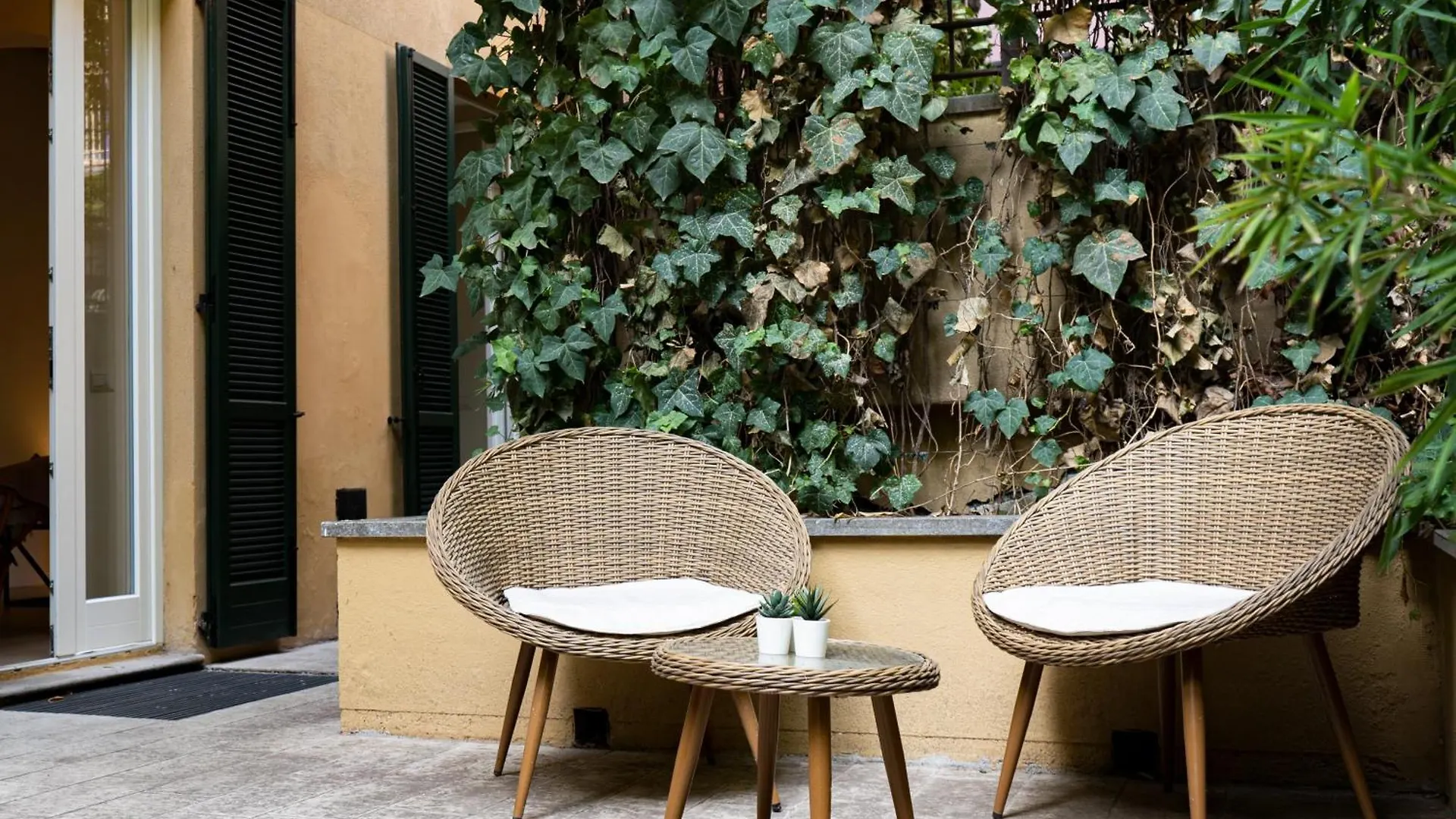 Brera-Centro Nuovo Appartamento Con Cortile Privato Milan