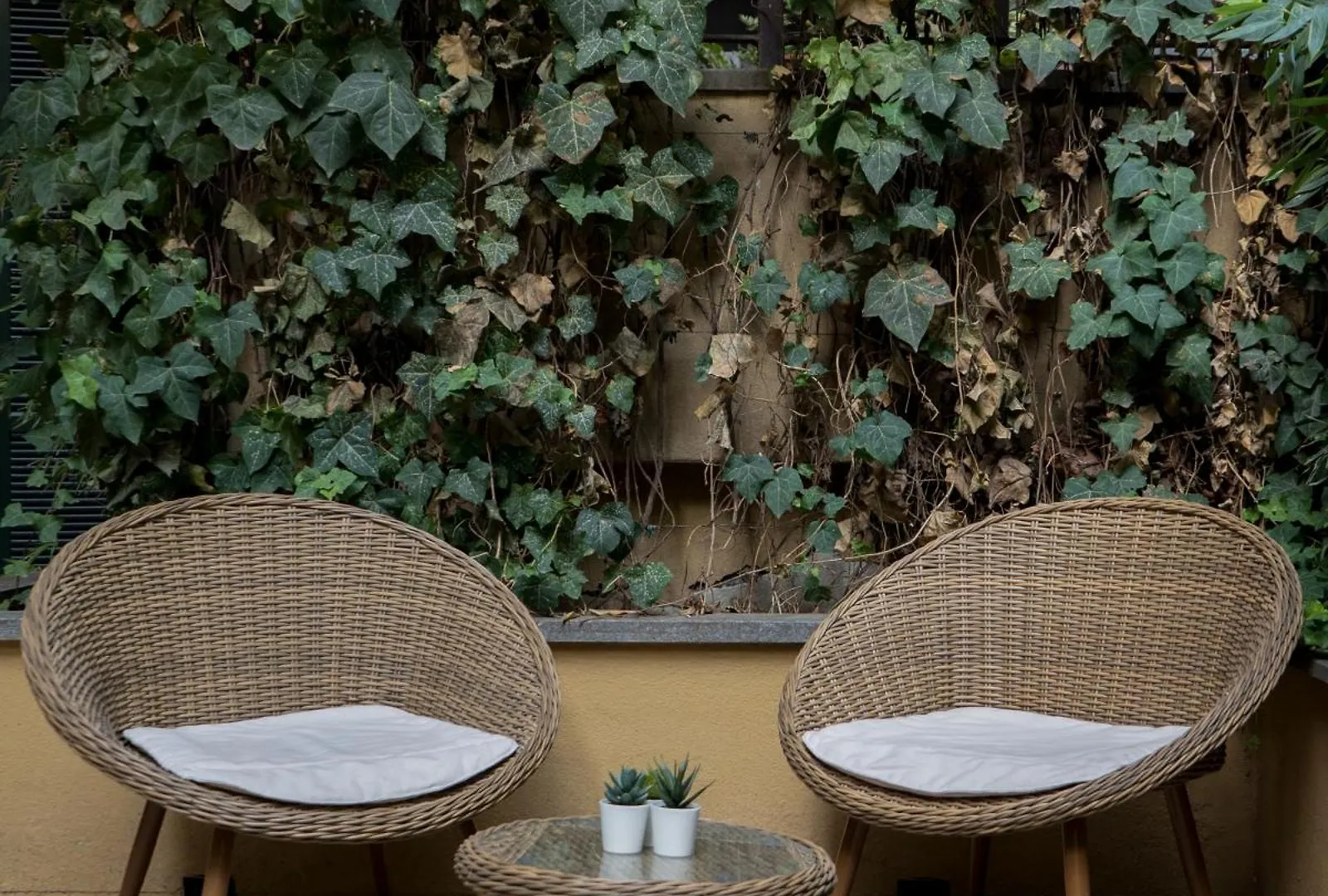 Apartment Brera-Centro Nuovo Appartamento Con Cortile Privato Milan